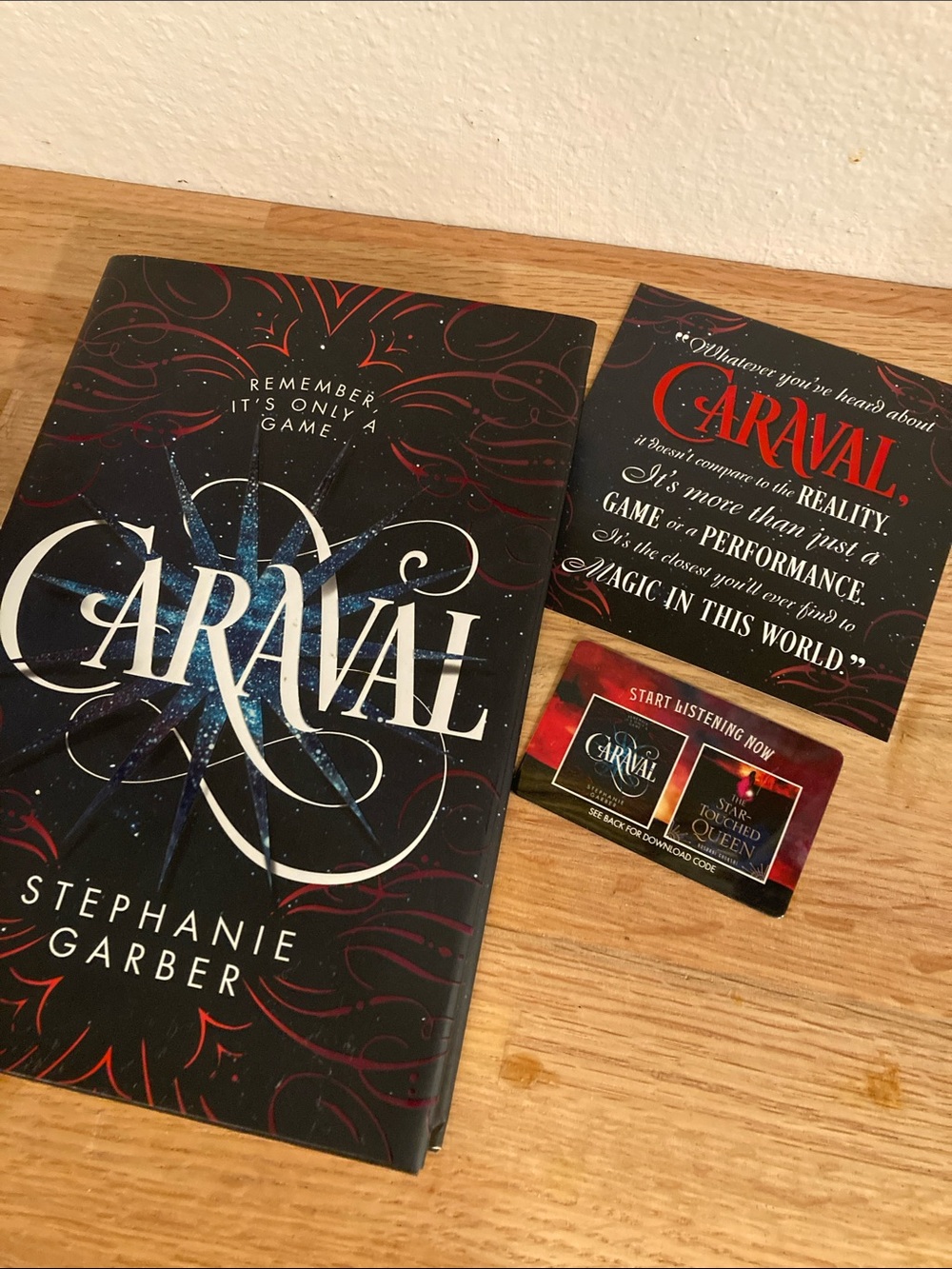 *SIGNED* Caraval by Stephanie Garber Plus gifts